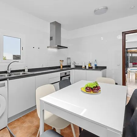 3 Bedroom With Private Pool Close To Papagayo * Playa Blanca