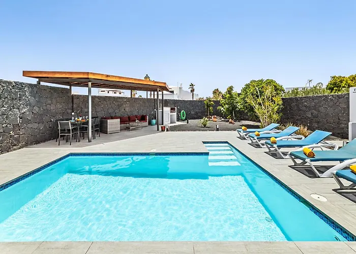 3 Bedroom With Private Pool Close To Papagayo * Playa Blanca (Lanzarote)